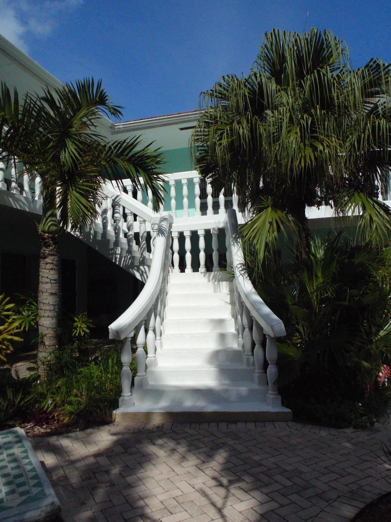 Cheston House - Clothing Optional All Male Guesthouse ฟอร์ต ลอเดอร์เดล ภายนอก รูปภาพ