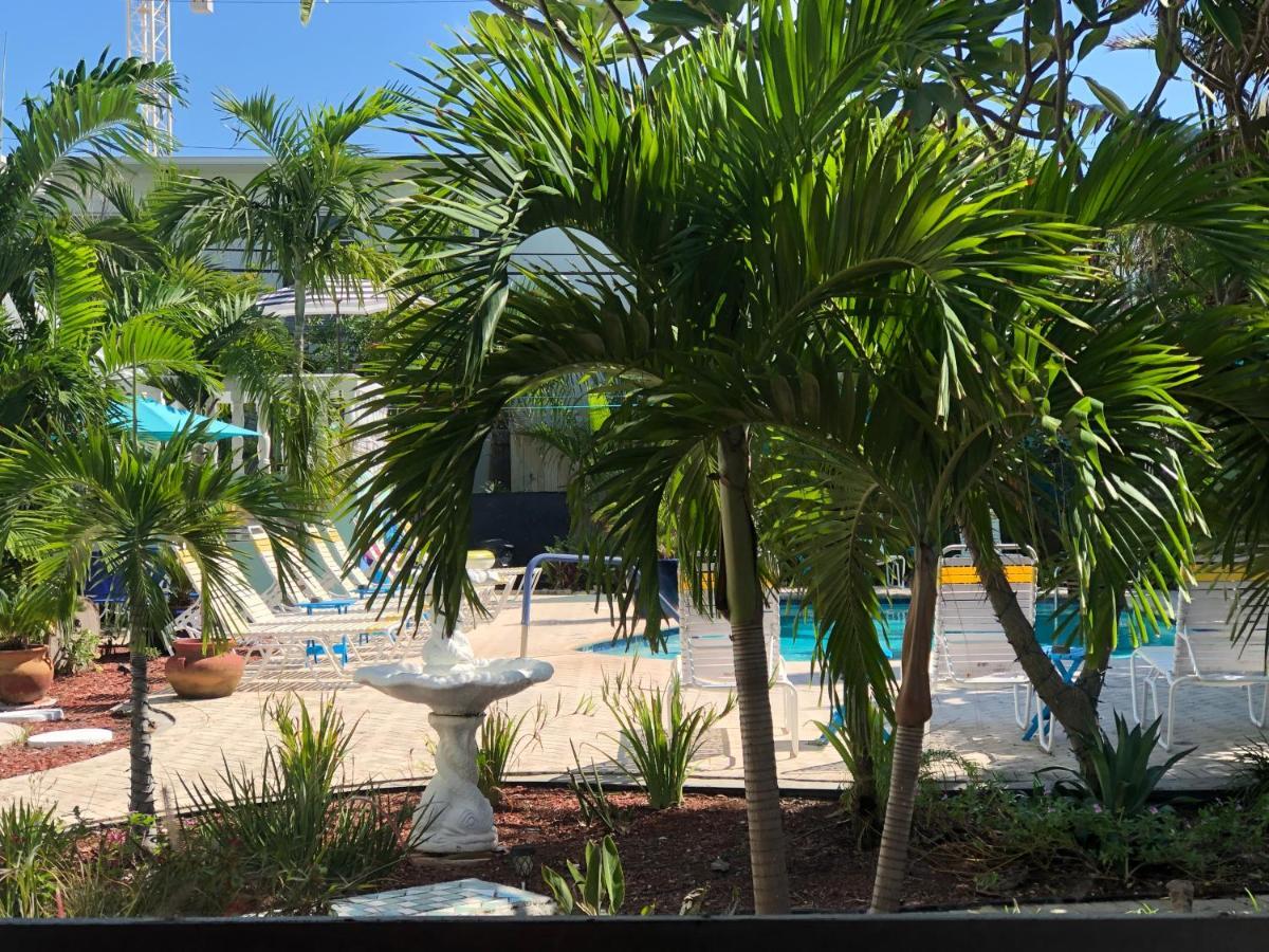 Cheston House - Clothing Optional All Male Guesthouse ฟอร์ต ลอเดอร์เดล ภายนอก รูปภาพ